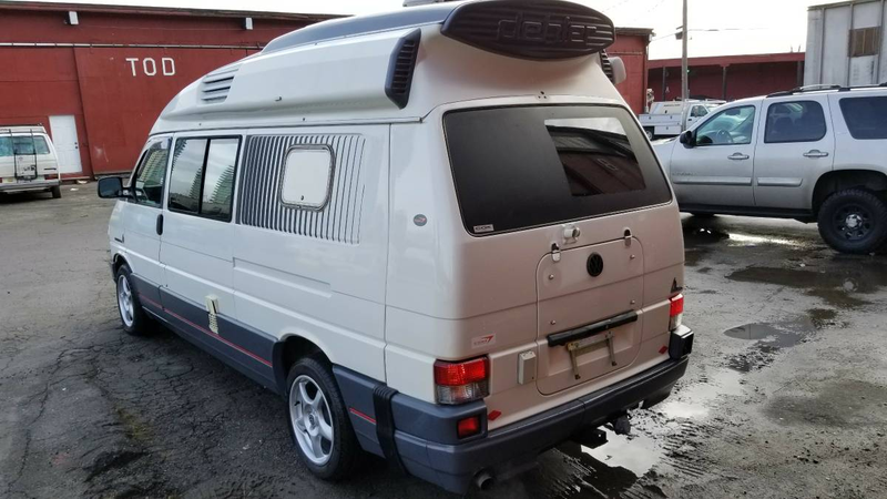 Illustration for article titled For $36,995 Canadian, Would You Sail The Highways In This 1997 VW T4 Dehler Optima 5.4?